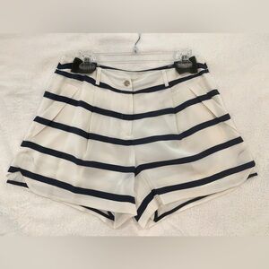NWT Annie Griffin Scotty Short. Block Print (navy/white stripe). Size 10.